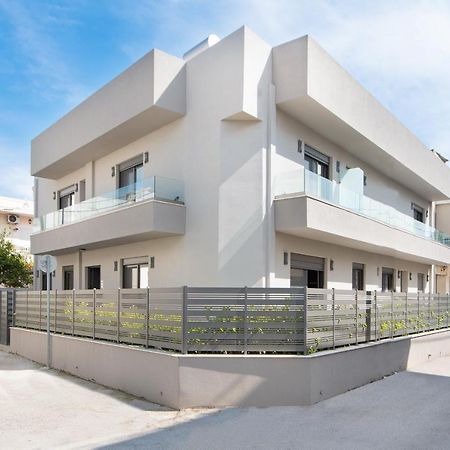 30 Senses Luxury Apartment Insight Ялисос Екстериор снимка
