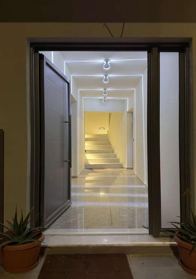 30 Senses Luxury Apartment Insight Ялисос Екстериор снимка
