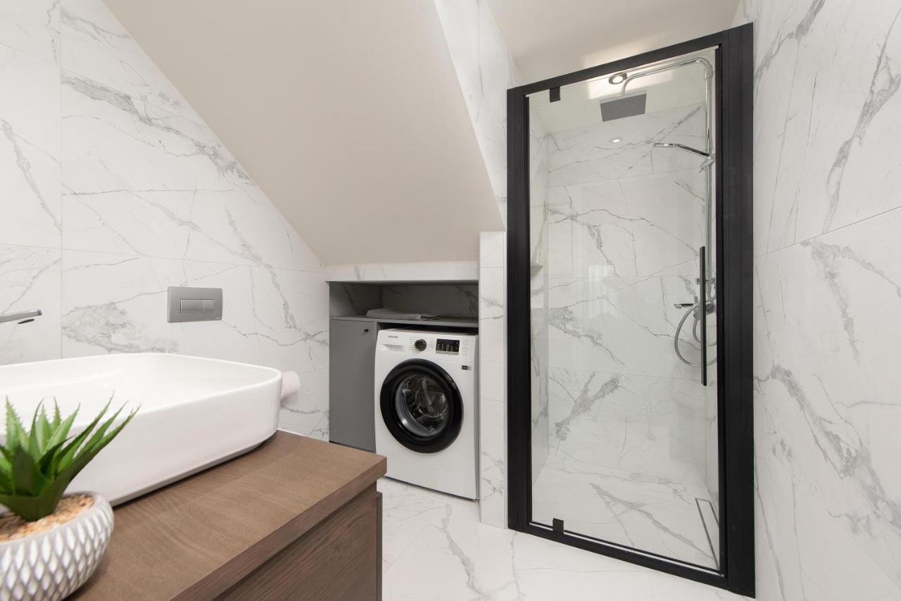 30 Senses Luxury Apartment Insight Ялисос Екстериор снимка